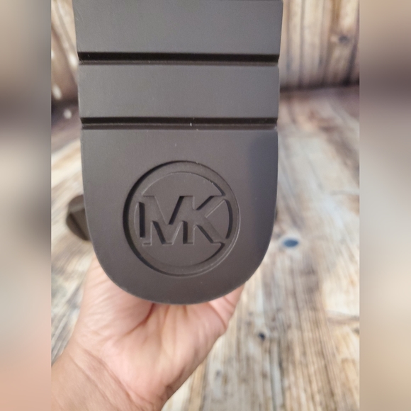 Michael Kors WinterMid Boot - Picture 13 of 13